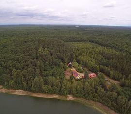 Die Waldschule am Kleinsee gelegen mitten im Wald