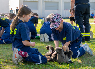 Leben zu retten ist nicht schwer. Schön die Jüngsten wissen, dass Erste Hilfe Leben rettet.