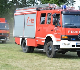 Vorführung eine Gefahrgutübung durch die Freiwillige Feuerwehr Forst (Lausitz), die Einsatzkräfte rücken an