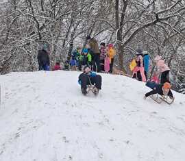 Es wird um die Wette gerodelt