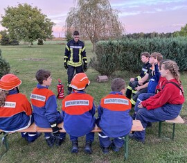 Berufsfeuerwehrtag - Ausbildung: Handhabung von Feuerlöschern