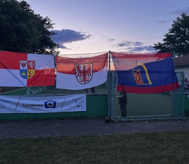 Deutlich zu sehen das es im eine Feuerwehrveranstaltung im Landkreis Spree-Neiße geht. Die Euroregion Spree-Neisse-Bober ein sehr größer Förderer dieser Veranstaltung. Vielen Dank an die Euroregion