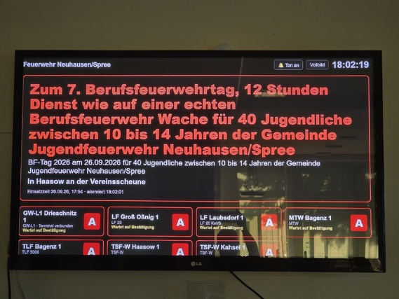 12 Stunden im Dauereinsatz: 7. Berufsfeuerwehrtag der Jugendfeuerwehr Neuhausen/Spree
