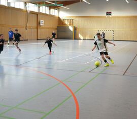 4. Hallenfußballturnier der Kreis&shy;jugend&shy;feuerwehr Spree-Neiße in der Turnhalle der Peitzer Oberschule