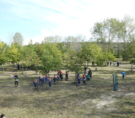 Pflegeaktion auf dem Ehrenhain Neuendorf