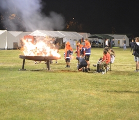 Abendliche Stimmung am Lagerfeuer