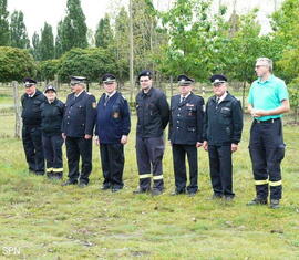 Eröffnung der Pflegeveranstaltung des Ehrenhains durch den stellv. Kreis&shy;jugend&shy;feuerwehrwart Stefan Kothe