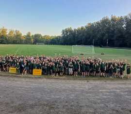 Gruppenfoto mit allen Kids des Amtsjugendlagers Döbern-Land