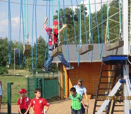 Klettern im Erlebnispark Teichland.