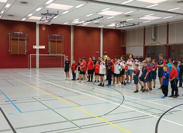 Eröffnung durch unseren stellv. Kreis&shy;jugend&shy;feuerwehrwart Frank Kalisch und Verantwortlichen für das Turnier Mathias Tannert