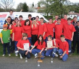 Trebendorfer Wettkämpfer, Betreuer und Wertungsrichter mit den neuen T-Shirt, von Schusterjungenpokal 2008