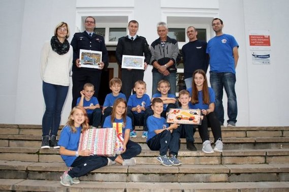 Die Kinderfeuerwehr Spremberg am Bergschlösschen Spremberg