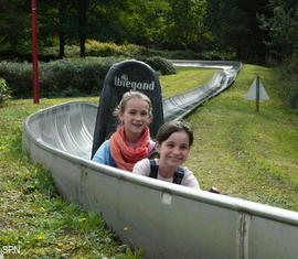 Fahrt auf der Sommerrodelbahn im Erlebnispark Teichland