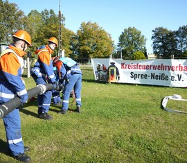 Anbringen der Sicherungsleine an der Saugleitung