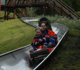 Fahrt auf der Sommerrodelbahn im Erlebnispark Teichland